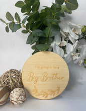 Load image into Gallery viewer, Single Announcement Disc - I'm going to be a Big Brother (Wreath)