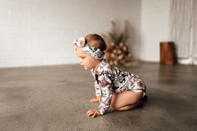 Load image into Gallery viewer, Australiana Long Sleeve Bodysuit- Organic Clothing