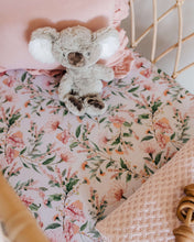 Load image into Gallery viewer, Wattle- Fitted Bassinet Sheet/ Change Pad Cover