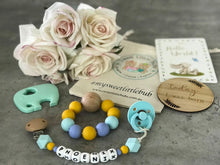 Load image into Gallery viewer, SLB Round Beech Wood Teether